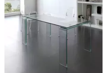Стеклянные столы