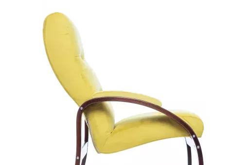 Кресло Leset Лион  Орех текстура V28 желтый