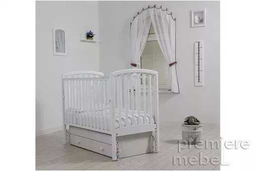 Детская кроватка с маятником Дашенька