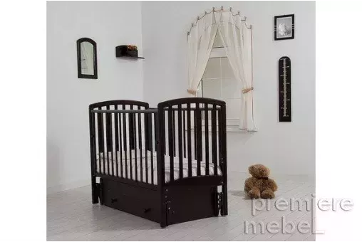 Детская кроватка с маятником Дашенька