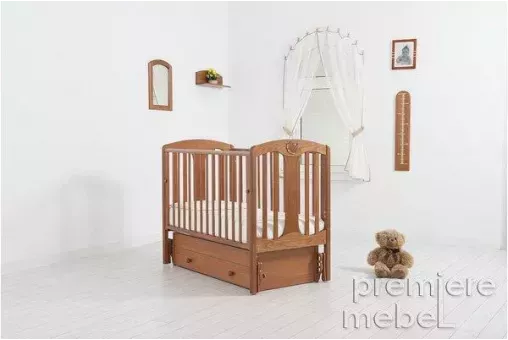 Детская кроватка с маятником Диана New