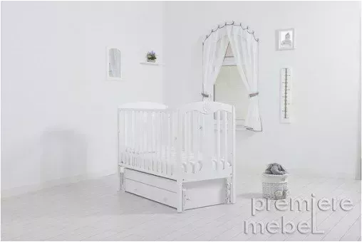 Детская кроватка с маятником Диана New