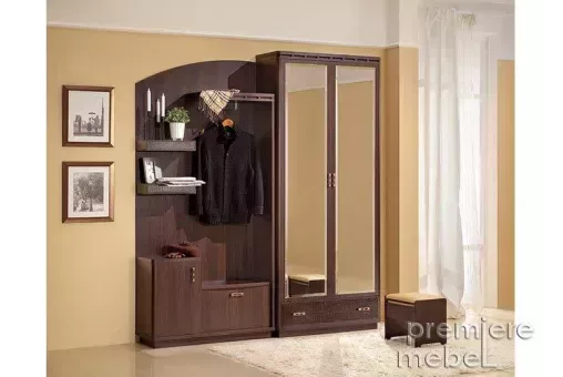 Прихожая Кэри Голд