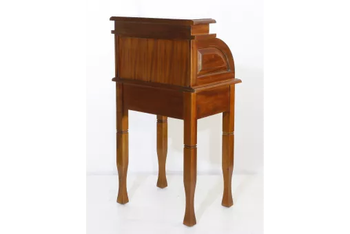 BDD 82 Стол-бюро с одним ящиком