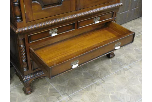 PA 320 Шкаф 2 двери и 4 ящика