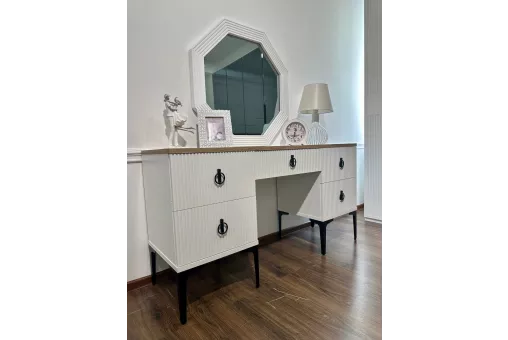 Туалетный столик Стелла белый