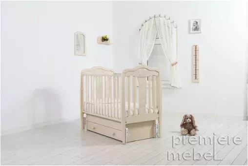 Детская кроватка с маятником Мишель