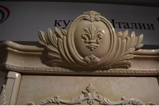 Гостиная Марселла крем корень глянец