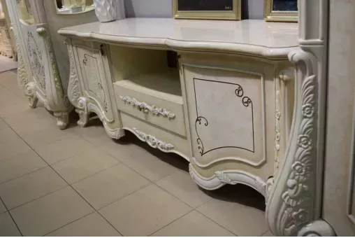 Гостиная Марселла крем корень глянец