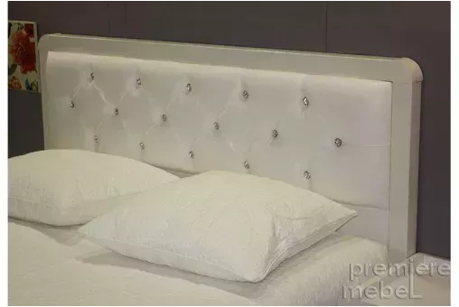 Панель головной спинки кровати 1,4 м (кожа, стразы) 06.903